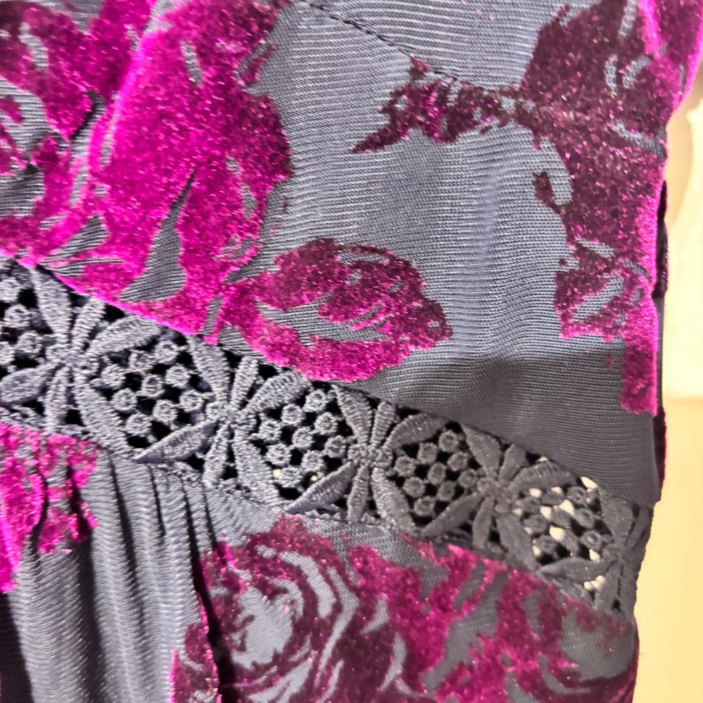Entro Floral Velvet Burnout Dress Navy Magenta Boho‎ Bell Sleeve Mini Small NEW - Picture 8 of 11